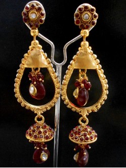 latest-earrings-2520PER19064